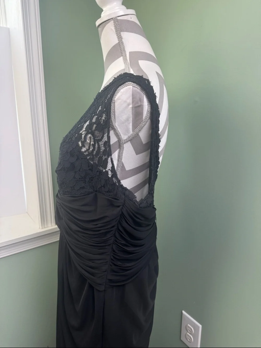 David's Bridal Black Lace Bodice Maxi Dress 18 - Picture 5 of 9